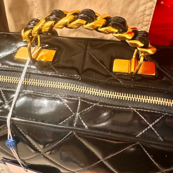 CHANEL Quilted CC Chain 2way Hand Bag Black Patent Leather size 13x10x4.2 - Picture 8 of 17
